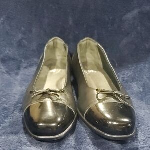 SAS Shiny Black Patent Leather Cap Toe Women's Flats with Bow Detail
